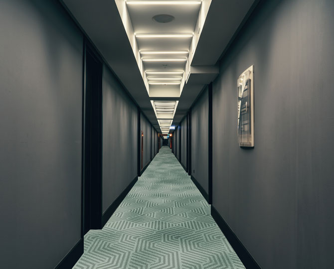 Green Cut Contemporary Hotel Carpet 160X253